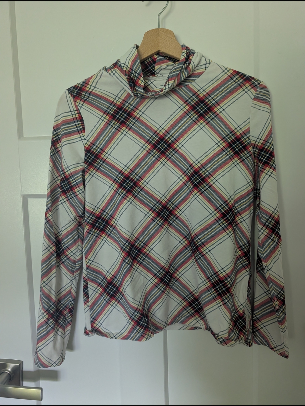 Holiday Must Have! Talbots White Plaid Long-Sleeve Turtleneck Top